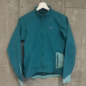 Arc'teryx Women’s Teal Full-Zip Lightweight Jacket